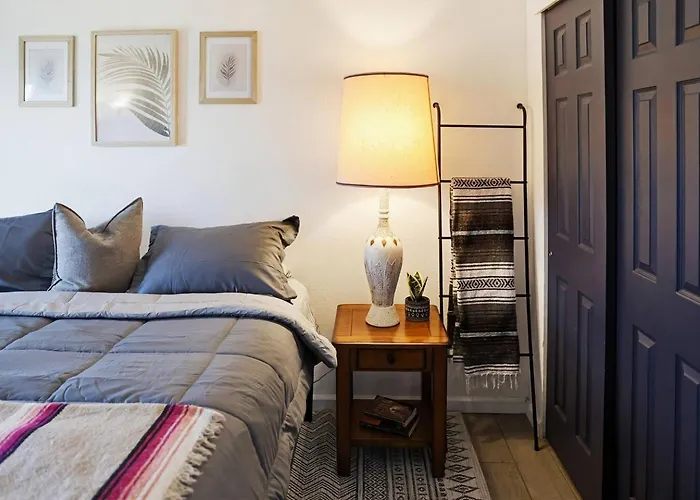 Cozy 2br Near Westgate & Stadium, Pets, Workspace Apartment *