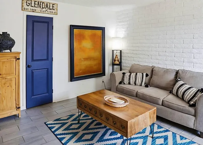 Cozy 2br Near Westgate & Stadium, Pets, Workspace * Glendale